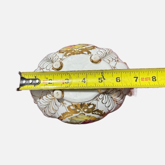 Limoges Gold and White Porcelain Tureen - Picture 15 of 16